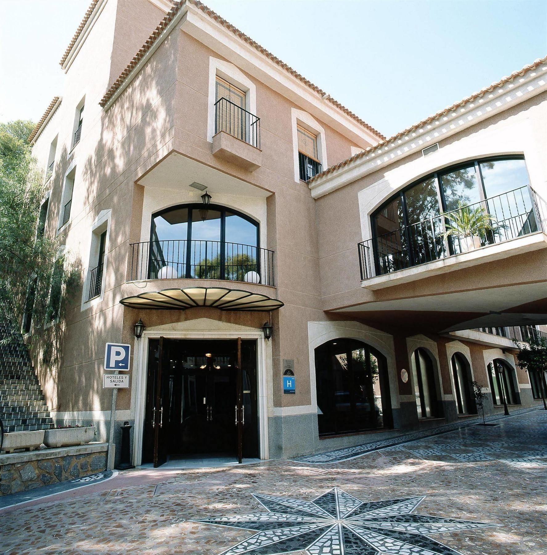 Balneario De Archena - Hotel Leon ภายนอก รูปภาพ