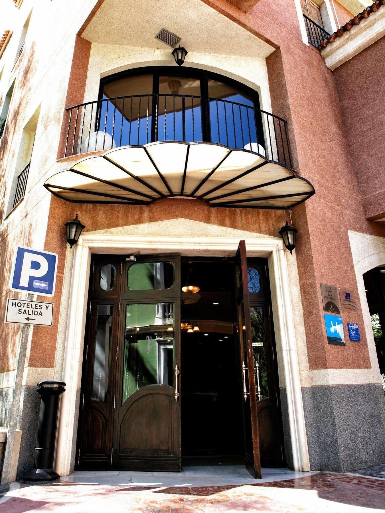 Balneario De Archena - Hotel Leon ภายนอก รูปภาพ